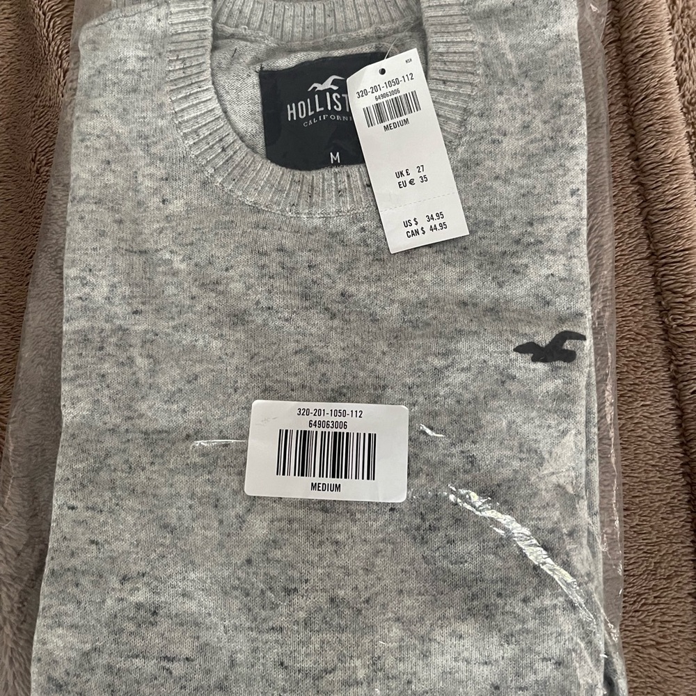 Mens size M Icon sweater